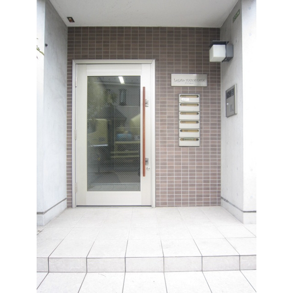 14/20 エントランス