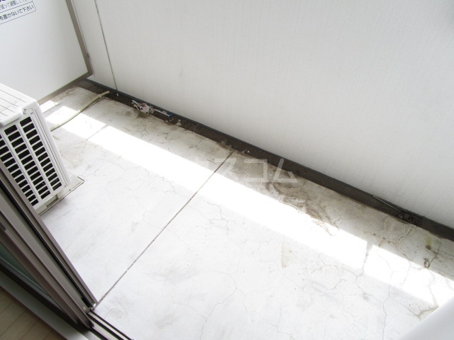 20/30 バルコニー