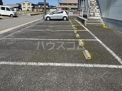 2/10 駐車場