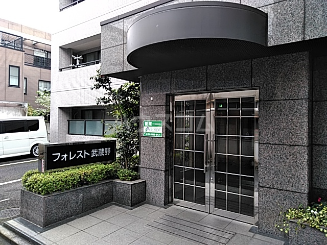 3/4 エントランス