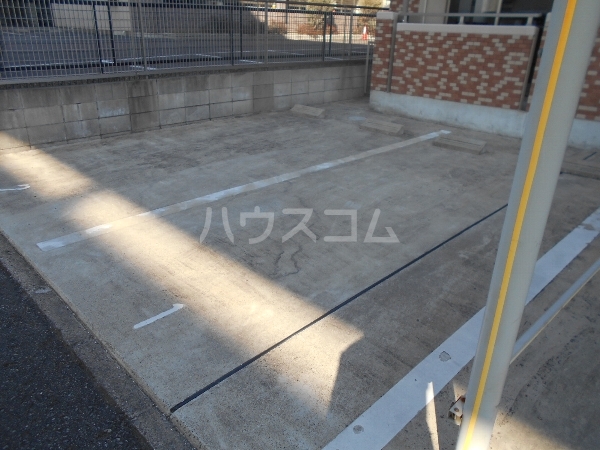 28/30 駐車場