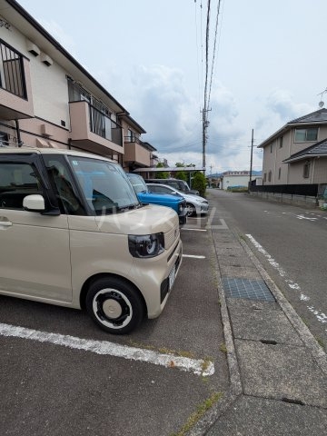 19/19 駐車場
