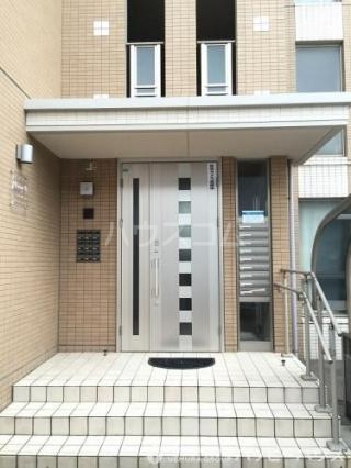 2/3 エントランス