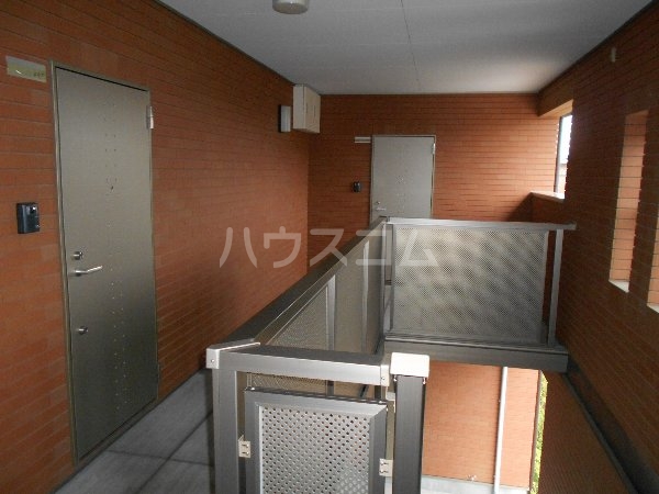 16/24 エントランス