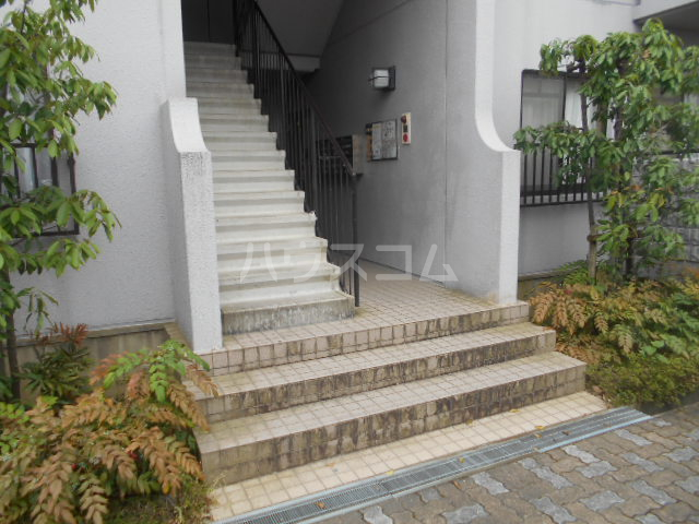 2/11 エントランス