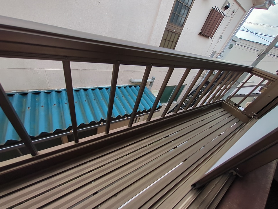 19/25 バルコニー