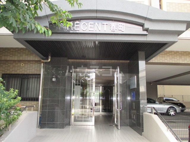 16/20 エントランス