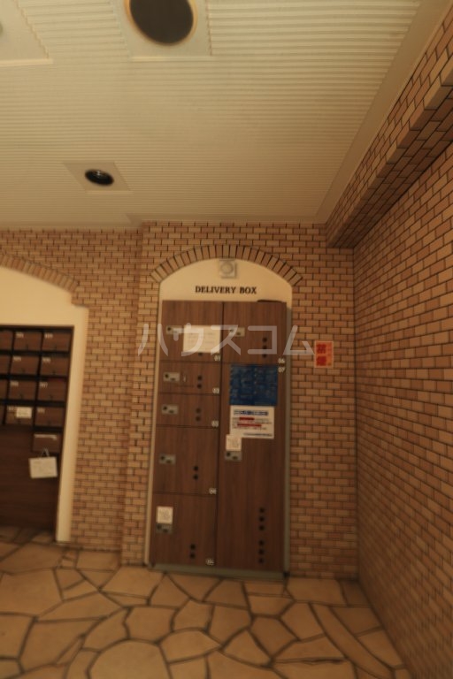 29/30 エントランス