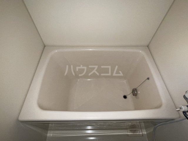 13/30 浴室