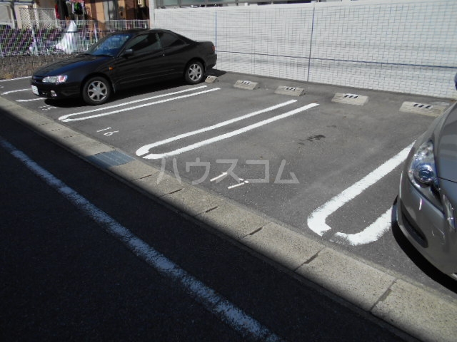 19/27 駐車場