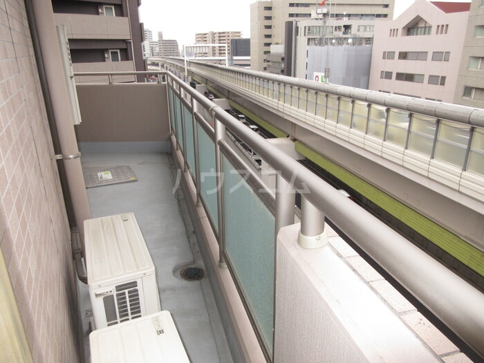 16/23 バルコニー