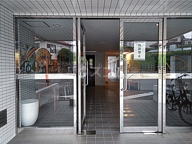 2/6 エントランス