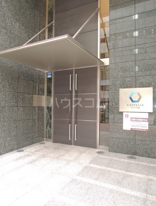 18/24 エントランス