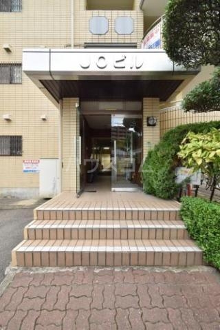 13/16 エントランス