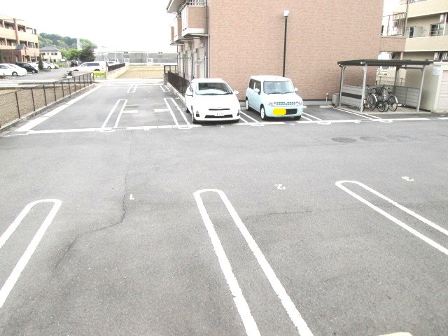 2/10 駐車場