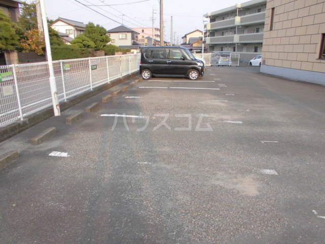 15/16 駐車場