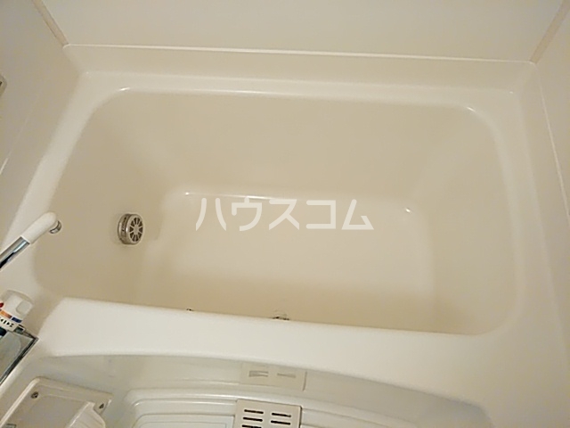 13/30 浴室