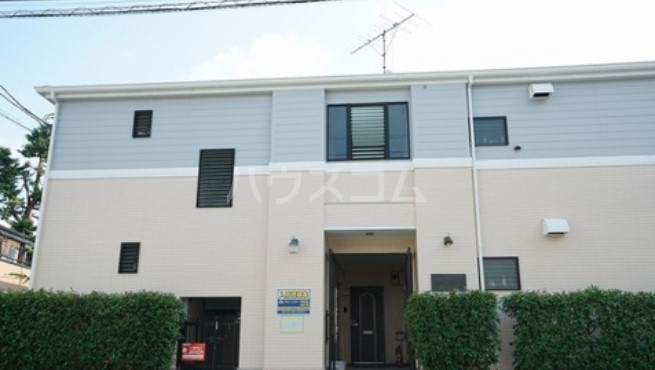 21/28 エントランス