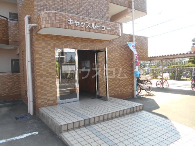 20/28 エントランス