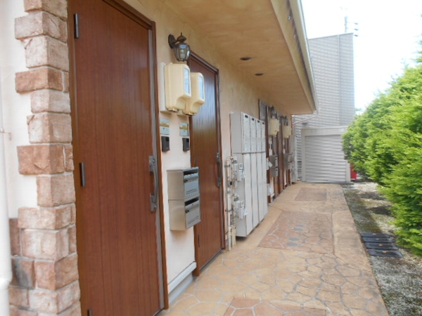 20/28 エントランス