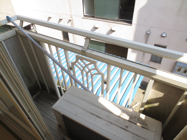 19/30 バルコニー
