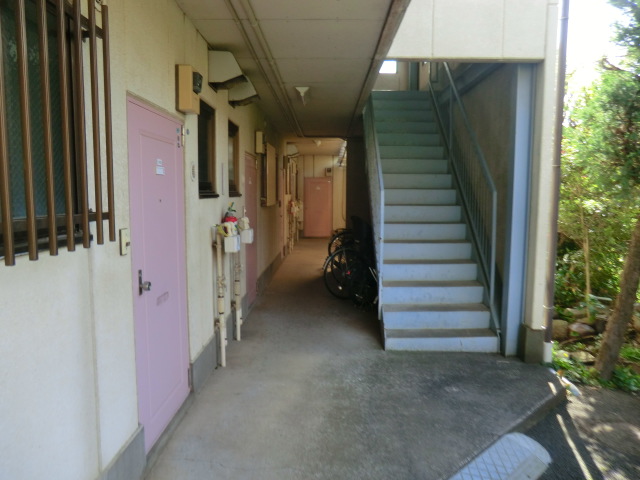 2/3 エントランス