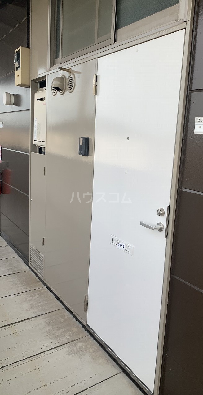 3/7 エントランス