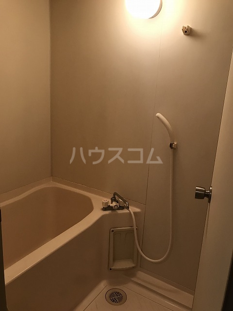 16/30 浴室