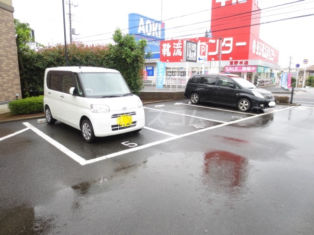 2/13 駐車場