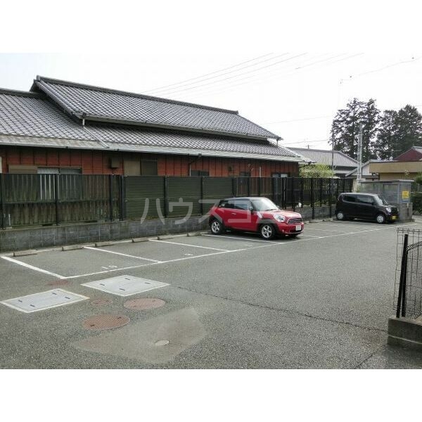 10/11 駐車場
