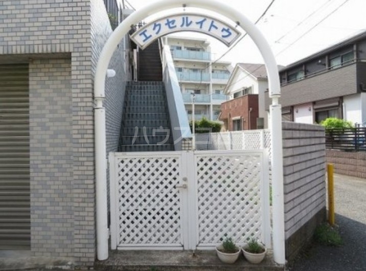 20/25 エントランス