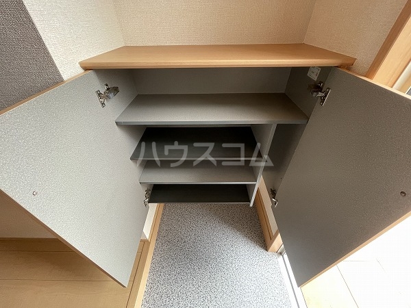 25/30 エントランス