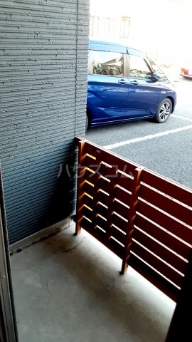 18/27 バルコニー