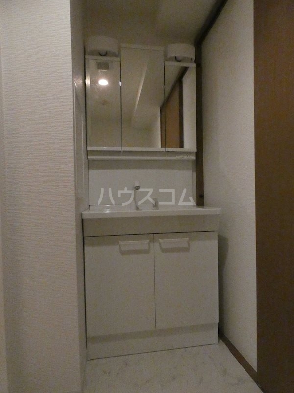 13/30 洗面