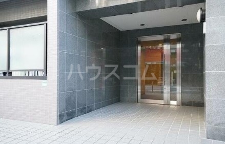 2/5 エントランス