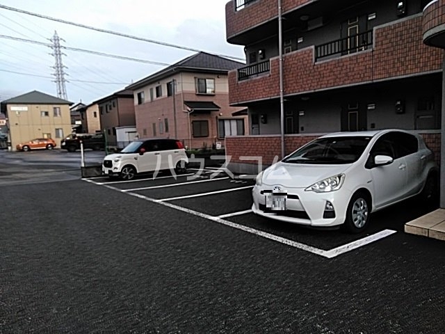 24/26 駐車場