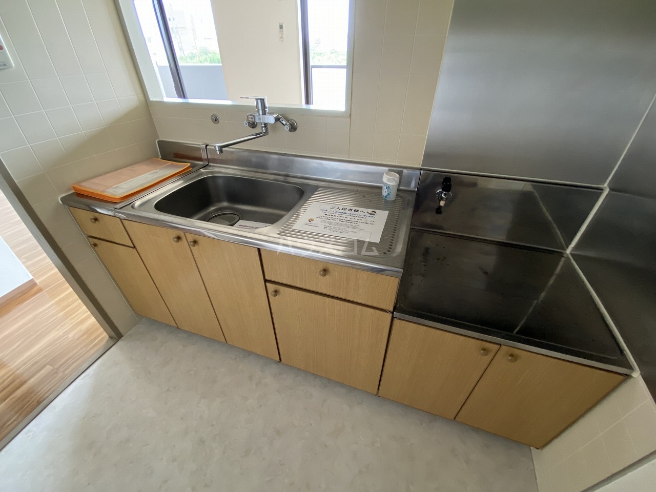 16/30 キッチン