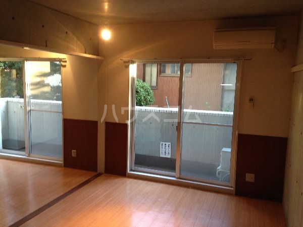 13/27 バルコニー