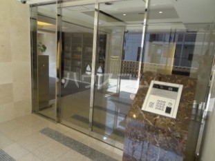 13/21 エントランス