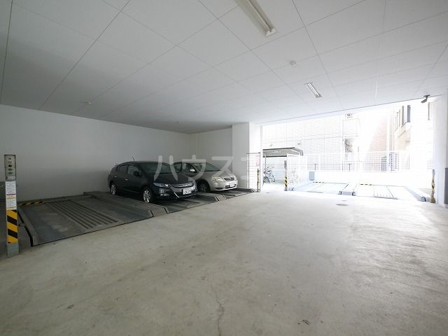 15/23 駐車場