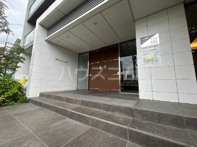 15/26 エントランス