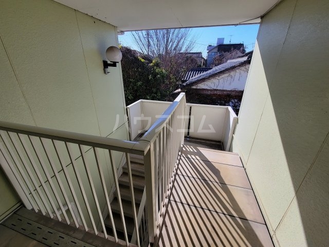 23/30 バルコニー