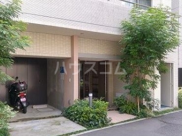 17/24 エントランス