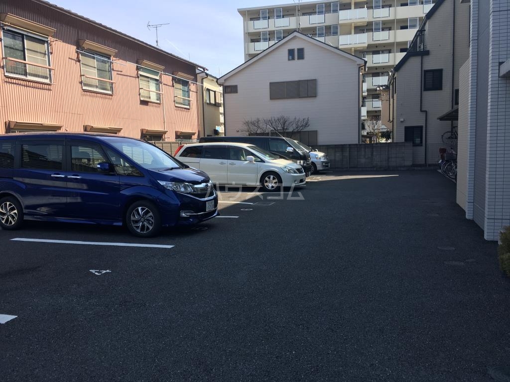 2/8 駐車場