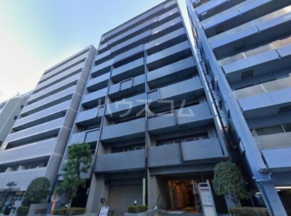 15/23 エントランス