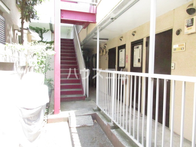 17/26 エントランス