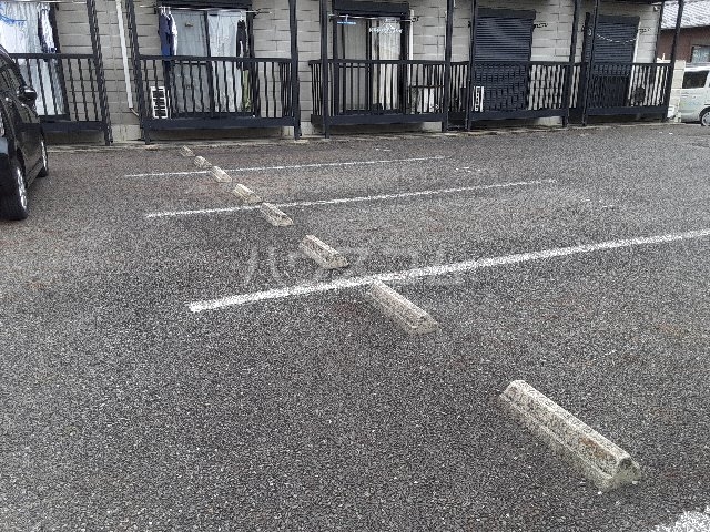 3/10 駐車場