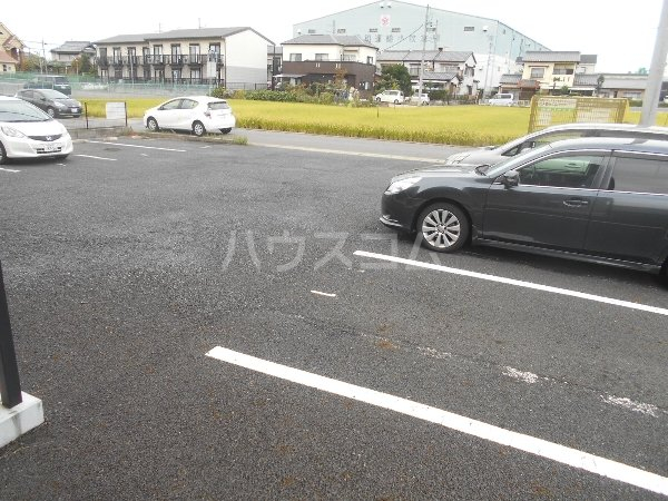 25/30 駐車場