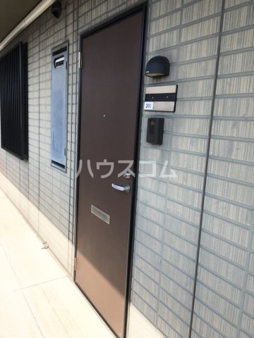 26/30 エントランス