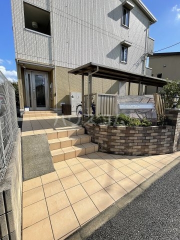 16/24 エントランス